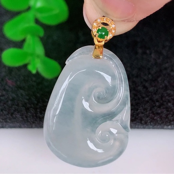 Natural Grade A Type Jadeite Burmese Emerald ruyi Pendant,